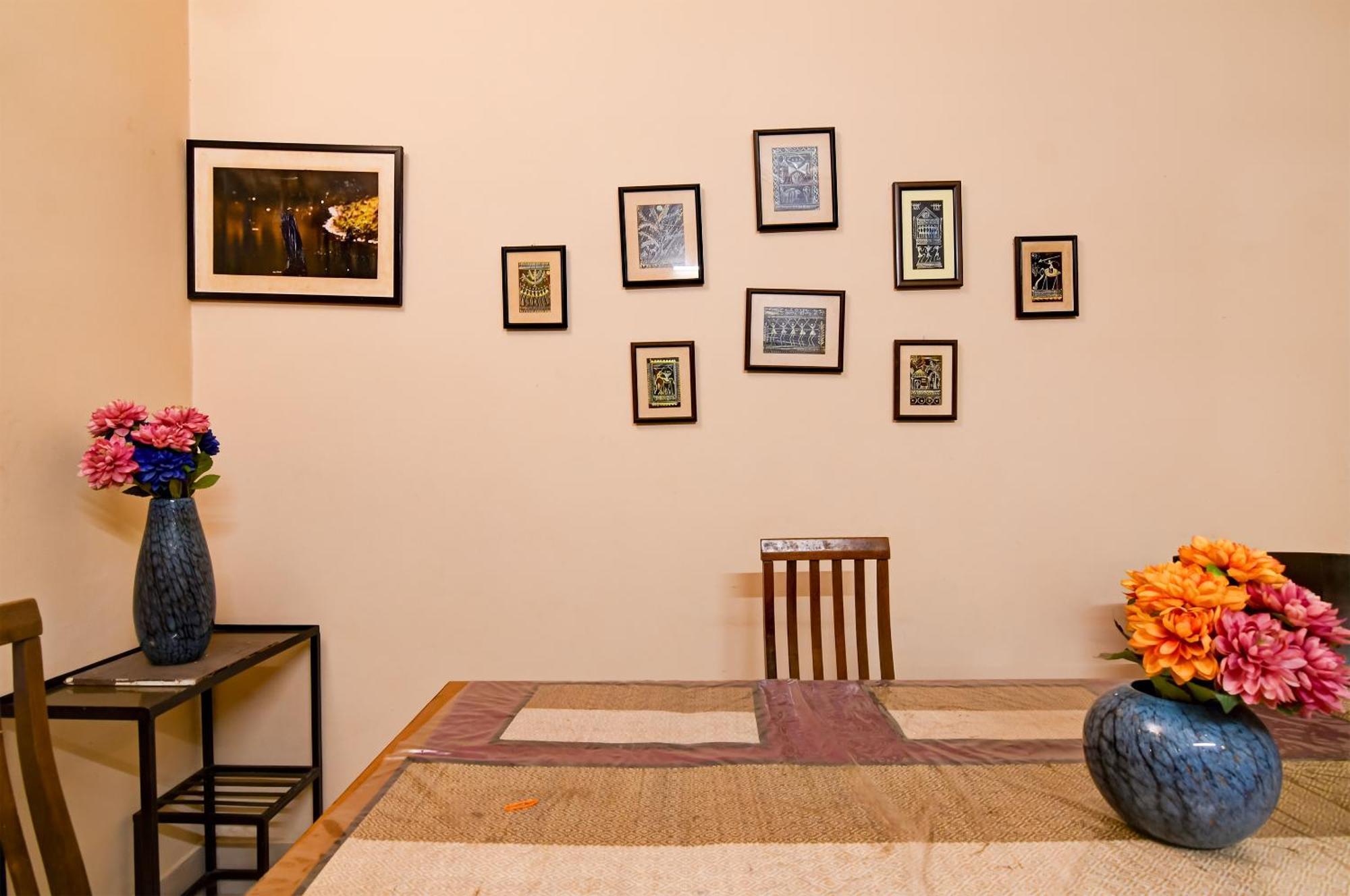 Salt Lake Inn Kolkata Bagian luar foto