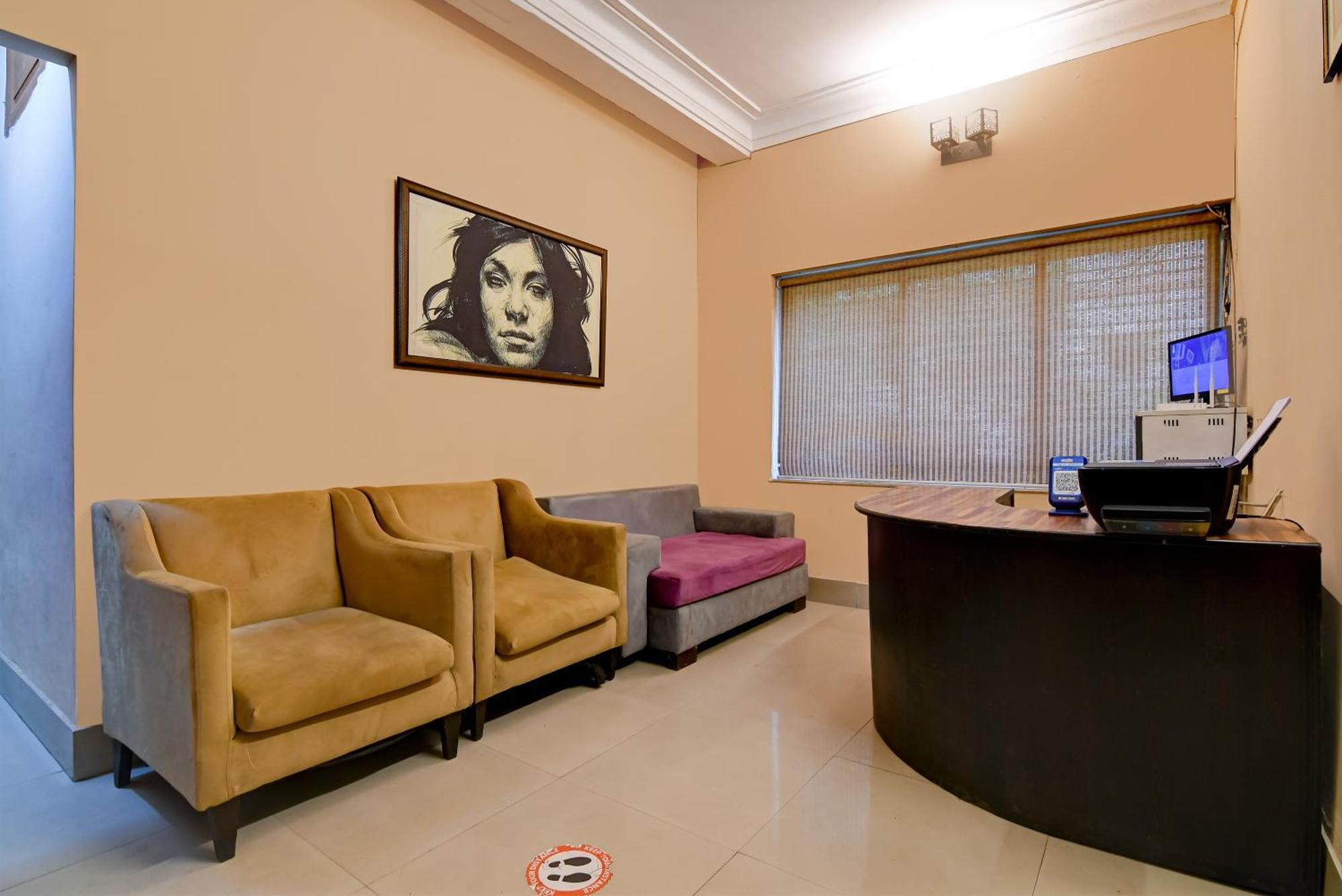 Salt Lake Inn Kolkata Bagian luar foto